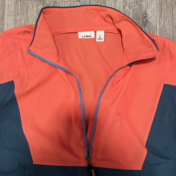 L.L. Bean Quarter Zip Wind Breaker - Picture 2 of 11